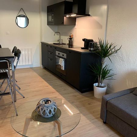 Logement Renove Et Moderne Au Sacre Coeur Cholet Exterior foto