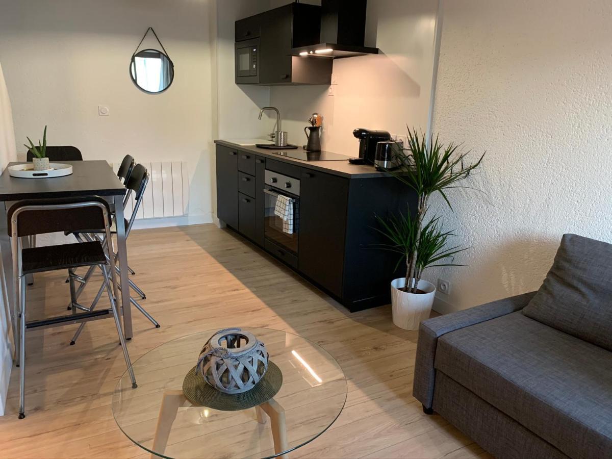 Logement Renove Et Moderne Au Sacre Coeur Cholet Exterior foto